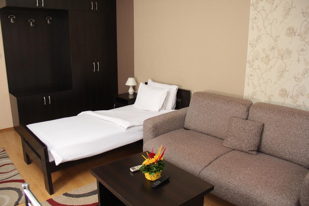 Garni Hotel Rile Men นิส ห้อง รูปภาพ